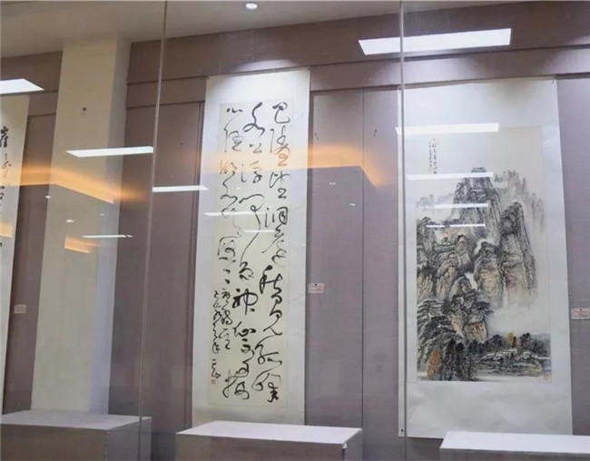 尊龙集团 (中国区)官方网站