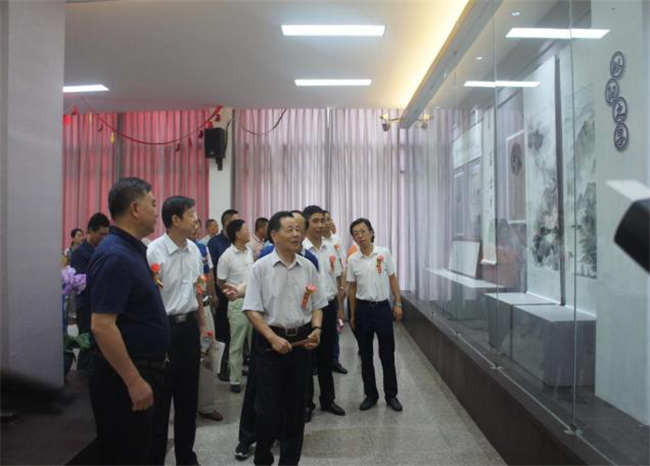 尊龙集团 (中国区)官方网站