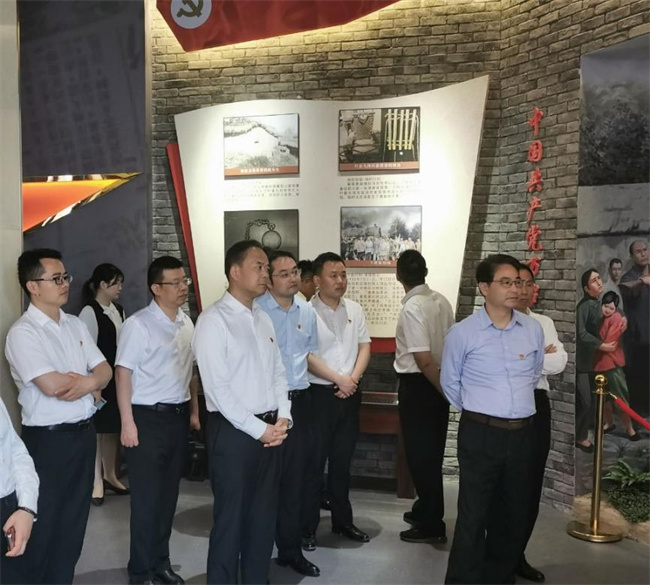 尊龙集团 (中国区)官方网站